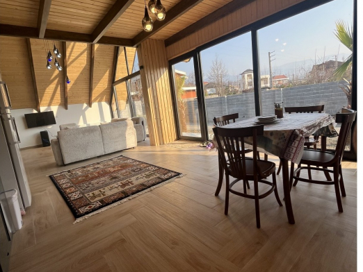 اتاق پذیرایی کلبه سوئیسی جکوزی دار کلار
