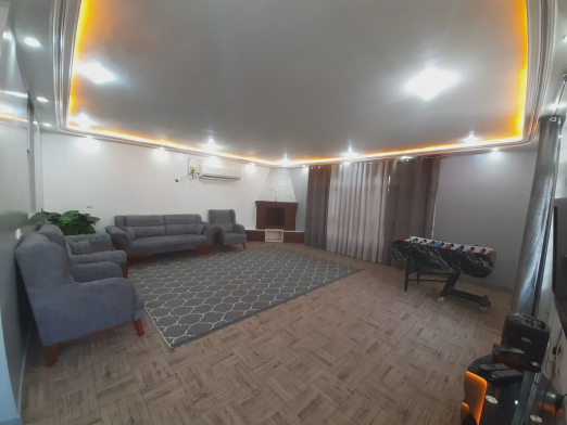 ویلا استخردار آبسرد شاتوت با فوتبال دستی