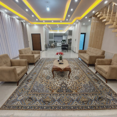 ویلا استخردار آبگرم نیلوفر با جکوزی و فوتبال دستی