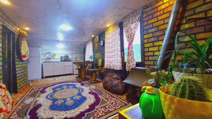 کلبه جنگلی مجنون