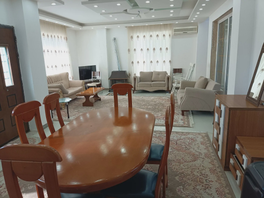 ویلا استخردار آبگرم پارسا با جکوزی و فوتبال دستی