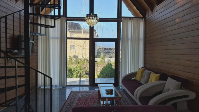 کلبه سوئیسی نرگس