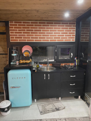 کلبه سوئدی تیماج با فوتبال دستی
