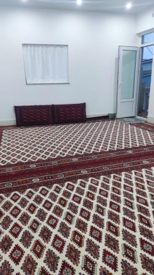 اتاق پذیرایی اقامتگاه دو خوابه در بندر ترکمن