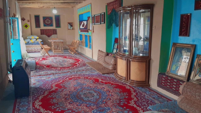 اقامتگاه سنتی گالری وادین تاکستان اتاق شاهنشین