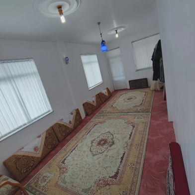 ویلا حیاط دار روشنده