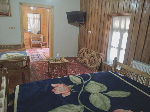 کلبه استخردار آبگرم بهشت