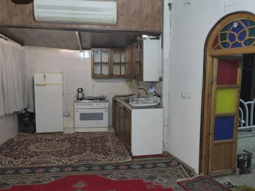 آشپزخانه واحد 5 قامتگاه بوم گردی میرزا طاهر