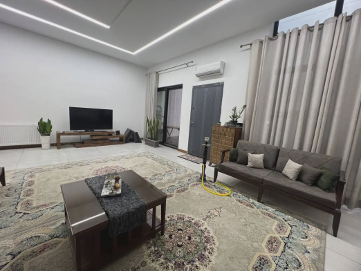 ویلا حسین با جکوزی