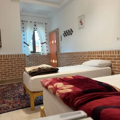 اقامتگاه بومگردی گلجان زنجان سوئیت کوکب