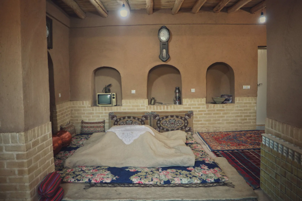 ویلا قنات ابراهیم آباد (اتاق خونه بر آفتاب)