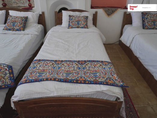 ویلا حاکم (مینا) با صبحانه رایگان