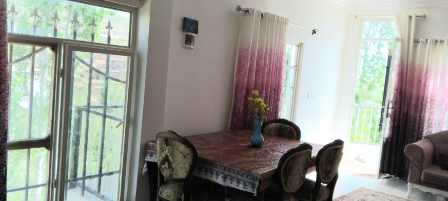 اتاق پذیرایی ویلای گودرزی