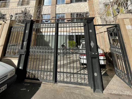 نمای بیرونی ساختمان