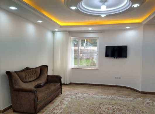 اتاق پذیرایی ویلای دنج آسمان۲، نزدیک پارک جنگلی جوارم