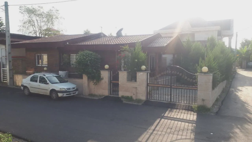 ویلا الماس با فوتبال دستی