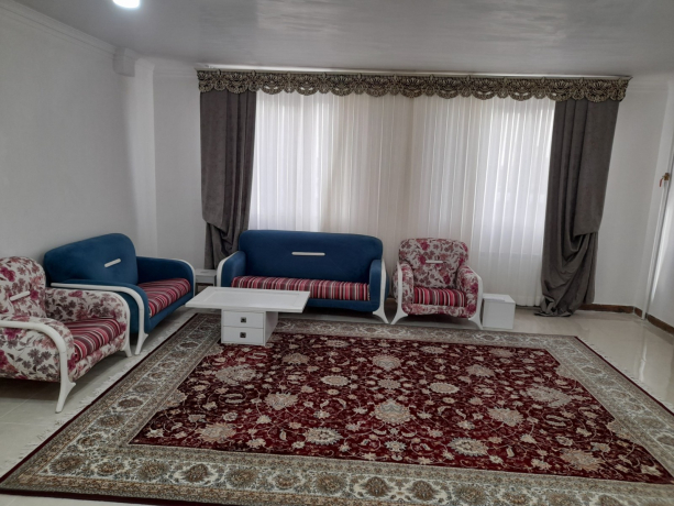 اتاق پذیرایی واحد دوخواب در غار علیصدر