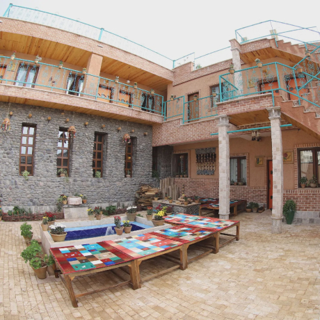 ویلا گلجان (سوسن چلچراغ)