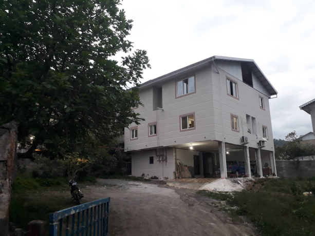 حیاط حیاط