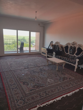 آپارتمان آریا (واحد ۴)