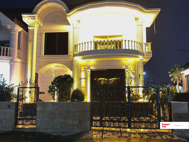 ویلا استخردار آبگرم عمارت الماس با جکوزی