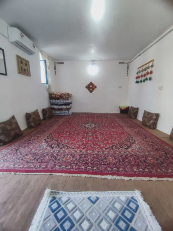 ویلا قهرمان بابکان (اتاق بابونه)