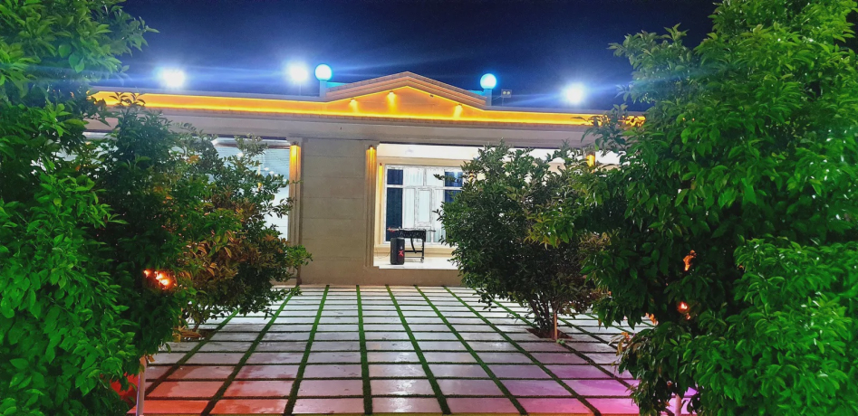ویلا استخردار آبگرم سالنی همسفر فول گیم
