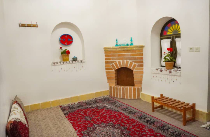 اقامتگاه بومگردی شب نشین کویر دامغان یک نفره بادگیر