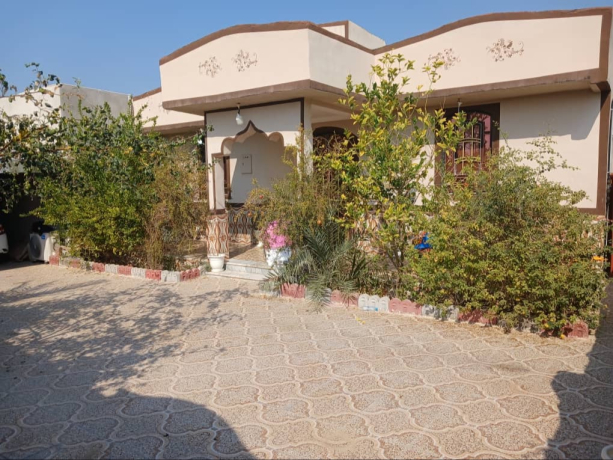 نمای بیرونی ساختمان نمای بیرونی ساختمان