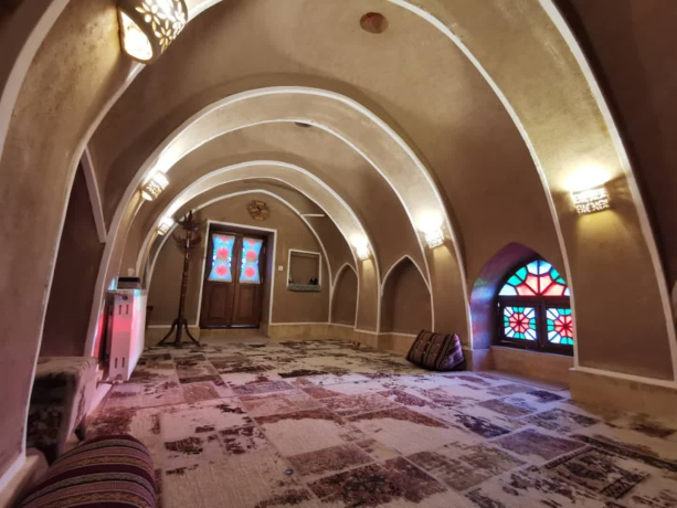 اقامتگاه بومگردی ماه و ماهی اردکان - اتاق دو نفره کاهگلی
