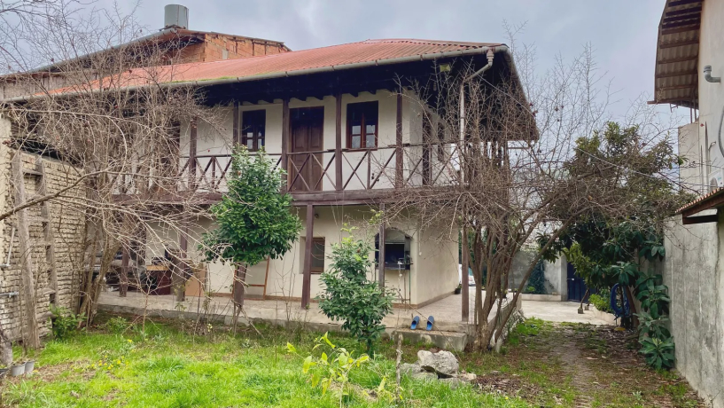 ویلا سنتی شمعدونی زرندین