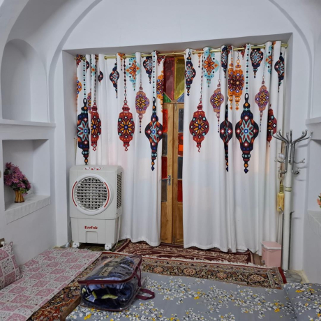 اقامتگاه بومگردی دیارنون اصفهان سه تخته ارغوان اقامتگاه بومگردی دیارنون اصفهان اتاق دو تخته بلوط (بدون سرویس بهداشتی و حمام اختصاصی)