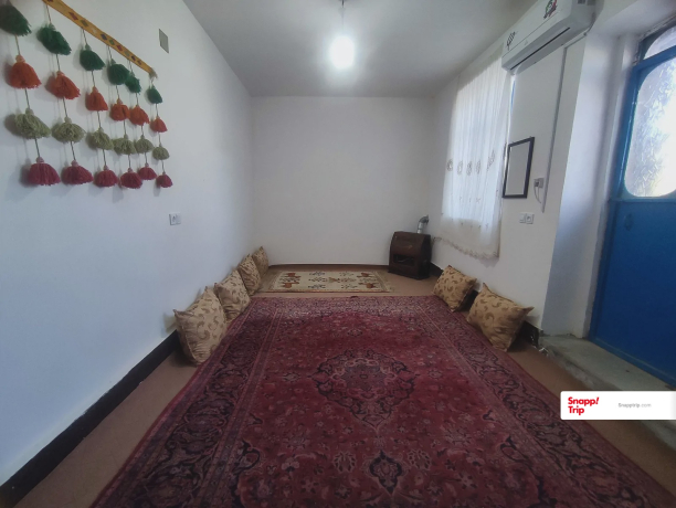 ویلا قهرمان بابکان (قمر) با صبحانه رایگان