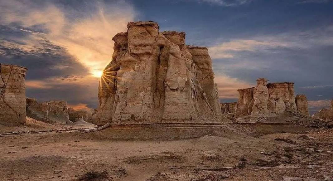 دره ستارگان: سفری به دنیای ناشناختهها