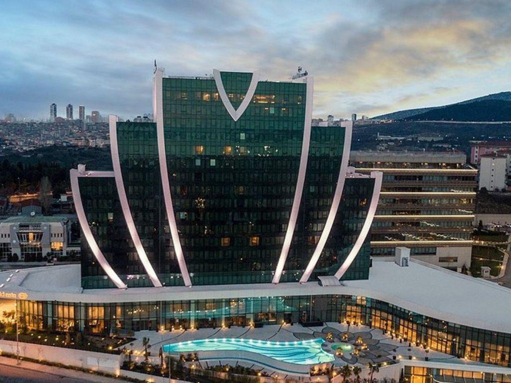 هتل سنت رجیس استانبول (The St. Regis Istanbul)