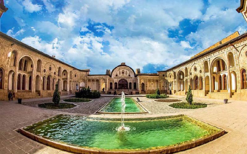 خانه طباطبایی‌ها: نماد زندگی اشرافی کاشان
