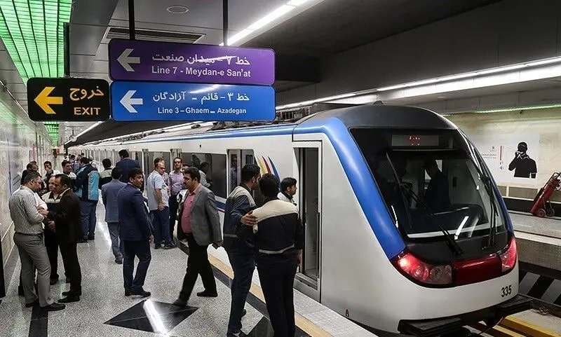 مترو تهران بهترین انتخاب برای گردشگران