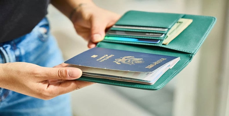 مدارک لازم برای تمدید پاسپورت در استانبول