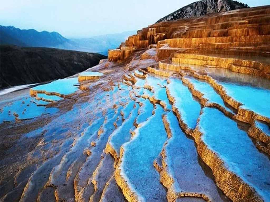 جاهای دیدنی ایران؛ چشمه‌های باداب سورت ساری