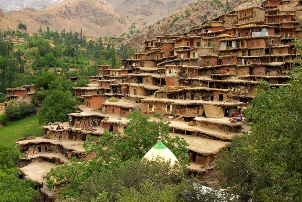 روستای سرآقا سید 