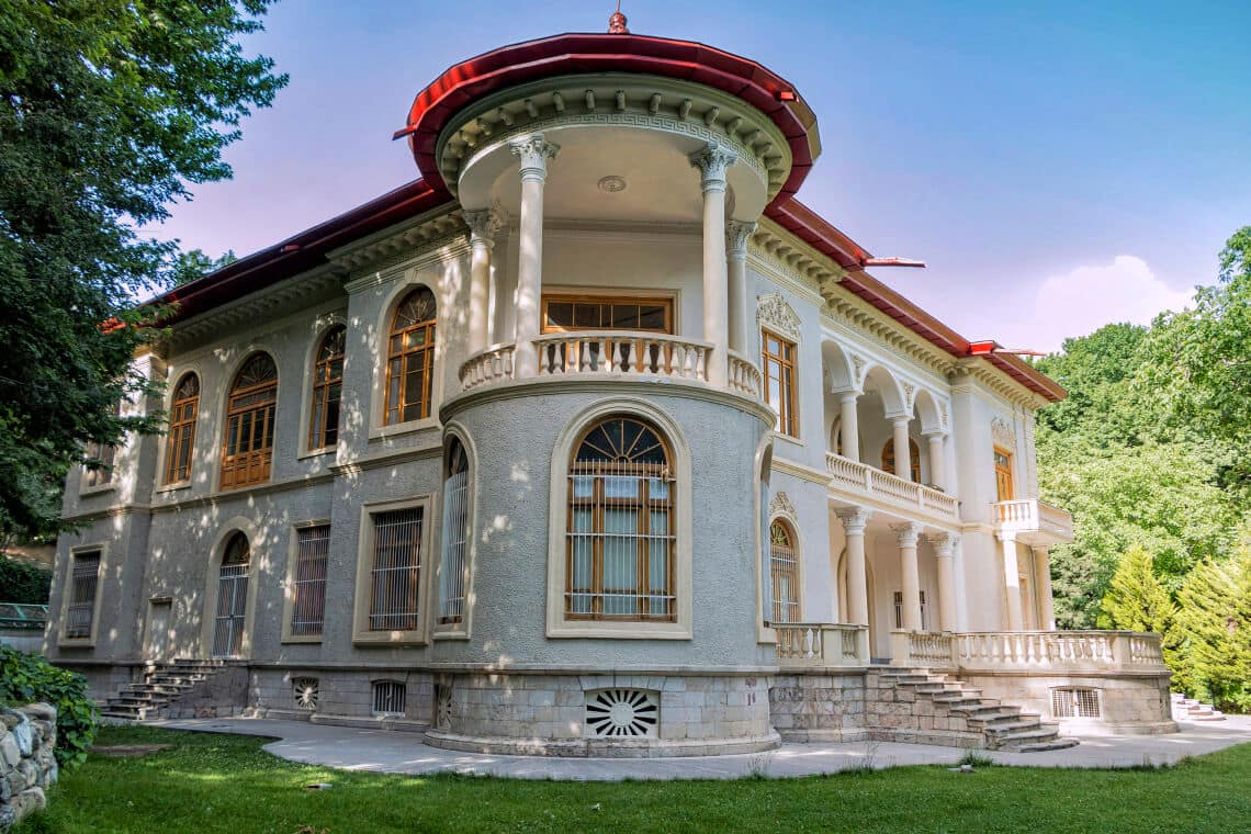مکان‌های تاریخی تهران؛ با جذاب‌ترین جاهای تهران آشنا شوید!
