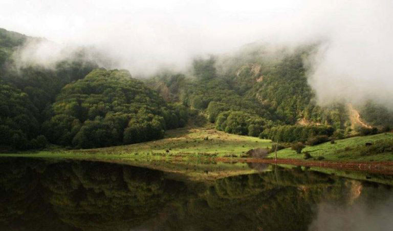 دریاچه بره سر دریاچه بره سر
