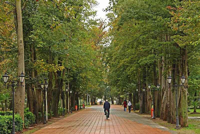 جاذبههای گردشگری رشت؛ شهر باران و شور زندگی