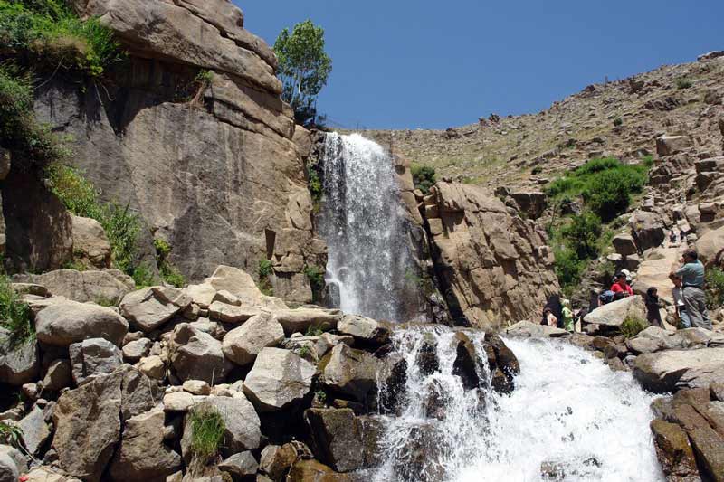 چرا باید گنجنامه همدان را ببینیم؟