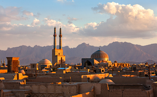 راهنمای سفر به یزد؛ شهر بادگیرهای تاریخی