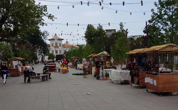سفرنامه رشت، شهر زنده و رویایی