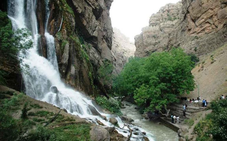 آبشار نوژیان آبشار نوژیان