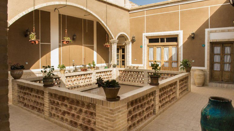 اقامتگاه سنتی آرا یزد