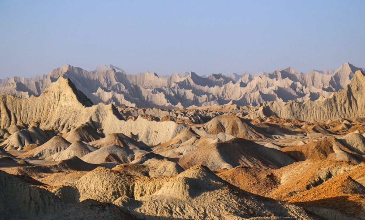 ارتفاع کوه مریخی در هماجا یکسان نیست