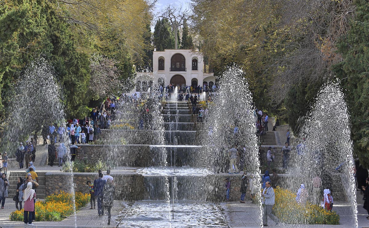 باغ شاهزاده ماهان کجاست؟